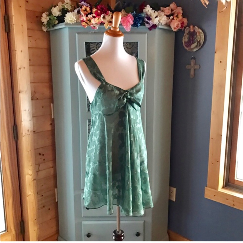 VICTORIA'S SECRET Stylish Nightie. NEW! - Picture 3 of 5